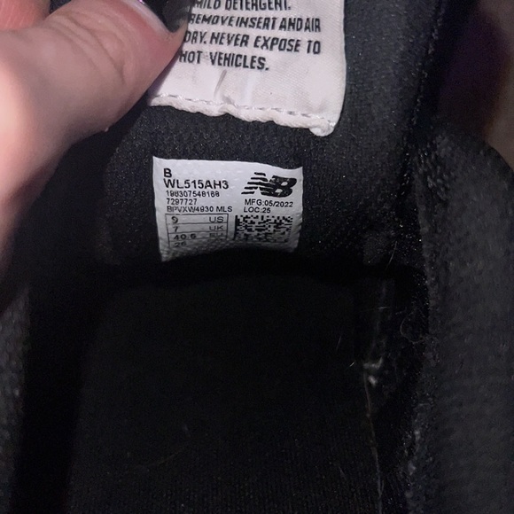 New Balance - Picture 5 of 5